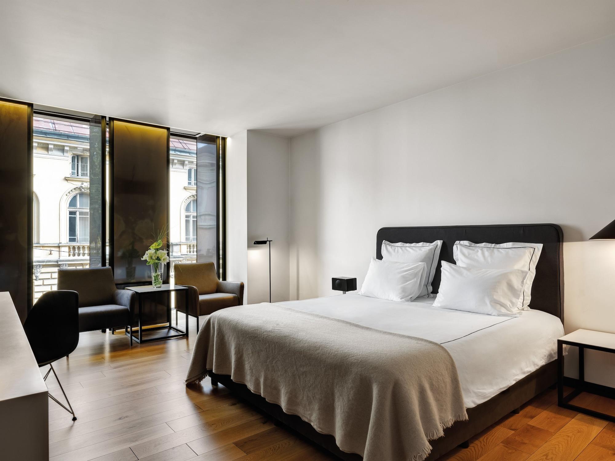 Sense Hotel Sofia, A Member Of Design Hotels Bagian luar foto