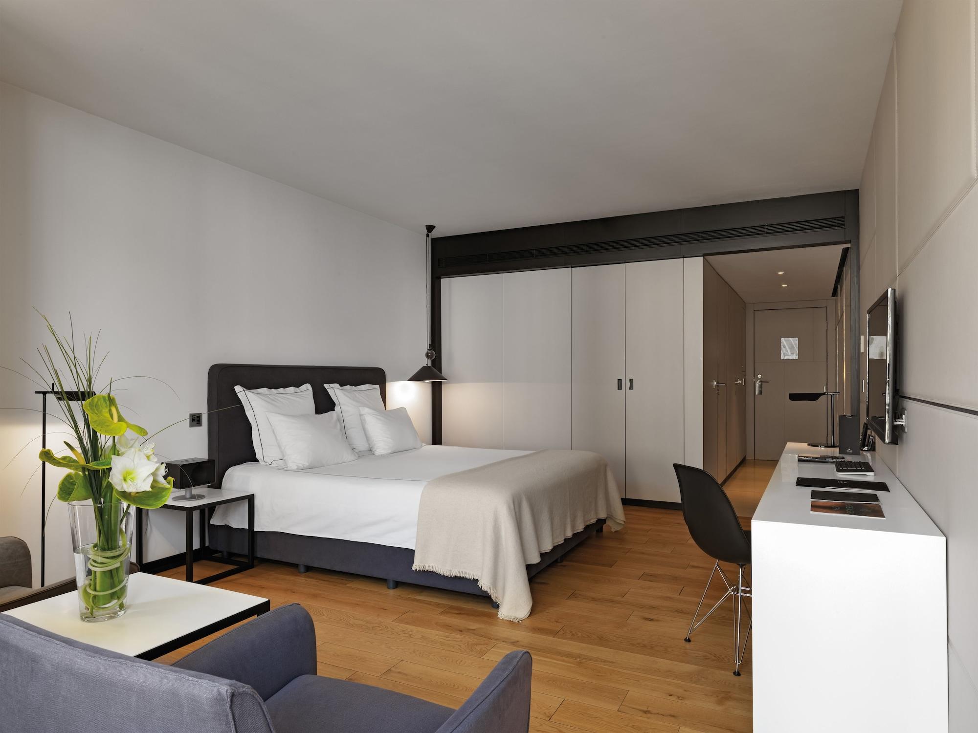 Sense Hotel Sofia, A Member Of Design Hotels Bagian luar foto