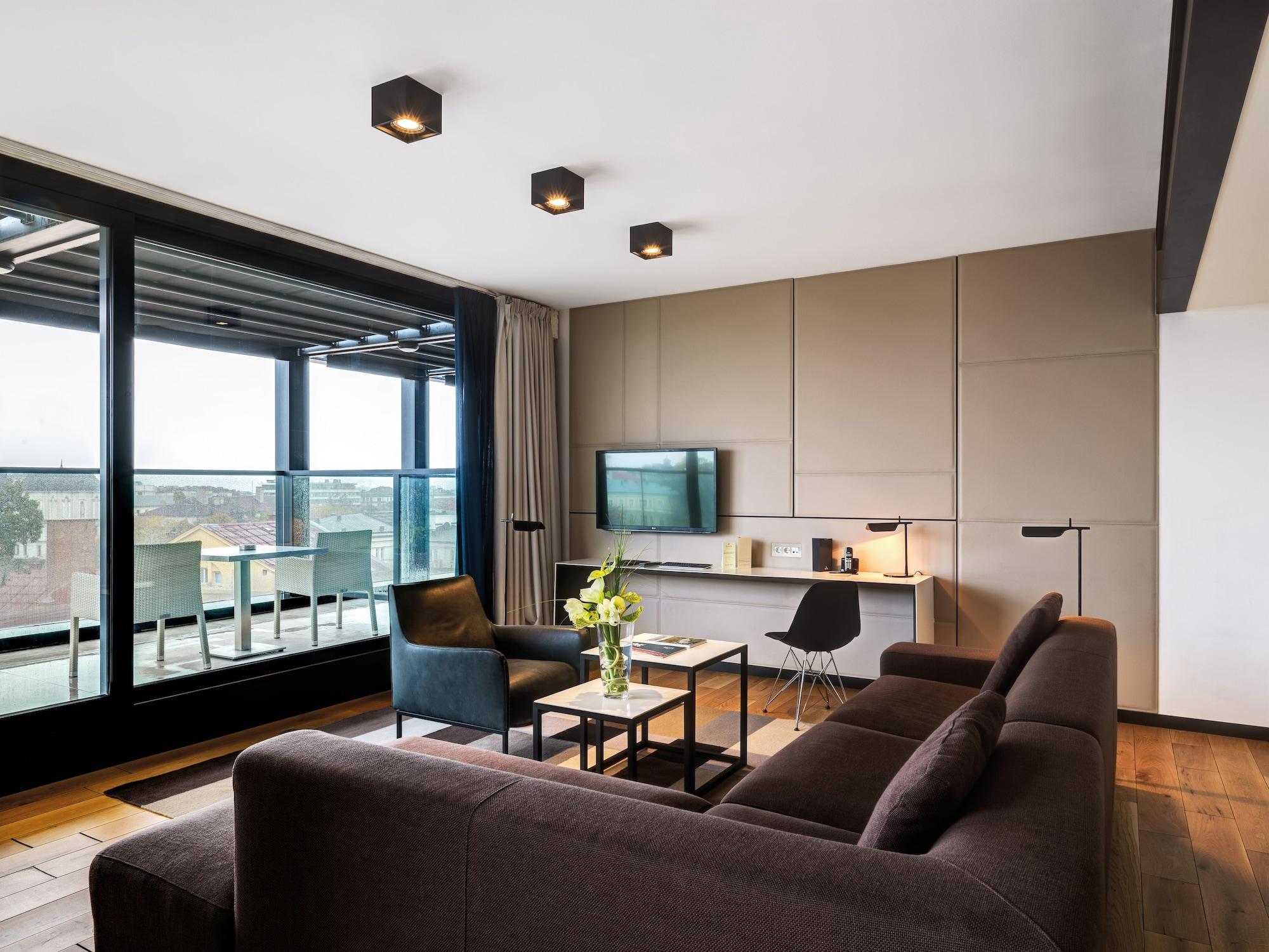 Sense Hotel Sofia, A Member Of Design Hotels Bagian luar foto