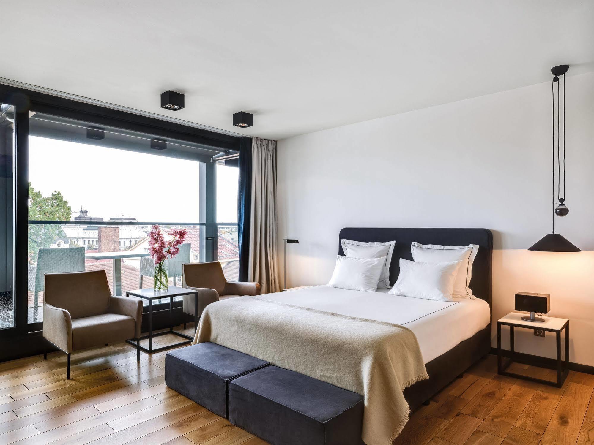 Sense Hotel Sofia, A Member Of Design Hotels Bagian luar foto